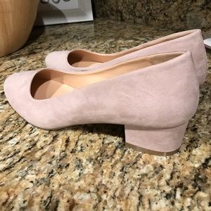 Cute suede pink block heel pumps
